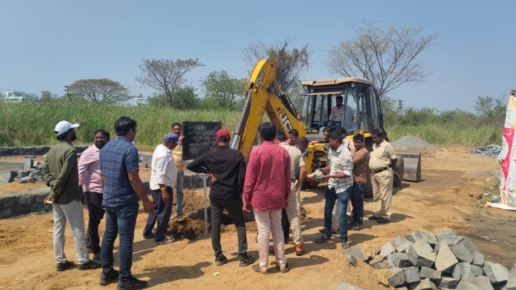 ఏదులాపురం మున్సిపాలిటీ పరిధిలోని ప్రభుత్వ భూముల్లో ఆక్రమణలు తొలగించిన రూరల్ మండల రెవెన్యూ అధికారులు!!