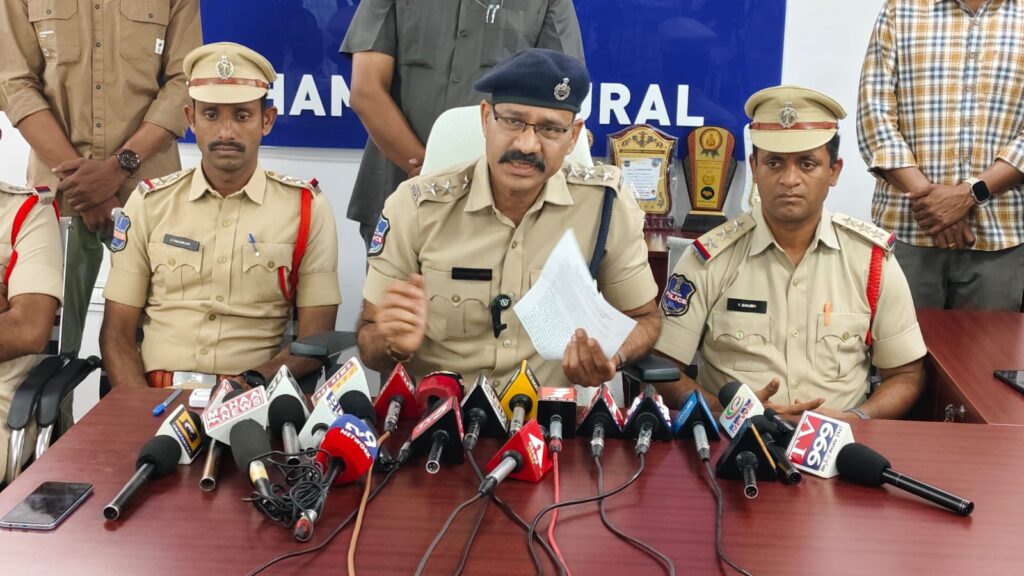 బొగ్గుల శ్రీనివాస్ హత్య కేసు మిస్టరీని చేదించిన పోలీసులు!!